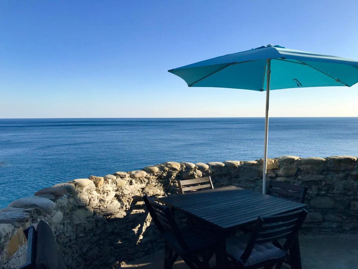 La Marina Tower Apartment With Private Sea View Terrace Vernazza Esterno foto