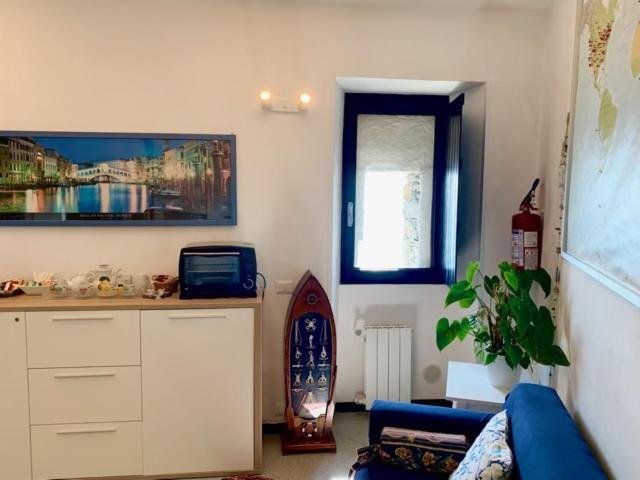 La Marina Tower Apartment With Private Sea View Terrace Vernazza Esterno foto